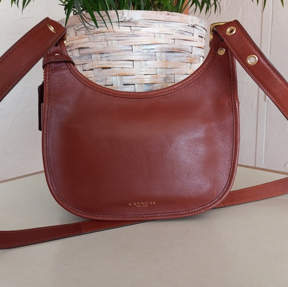 Coach Legacy, Amanda Flap Shoulder Bag, 2012 - Picture 5 of 15